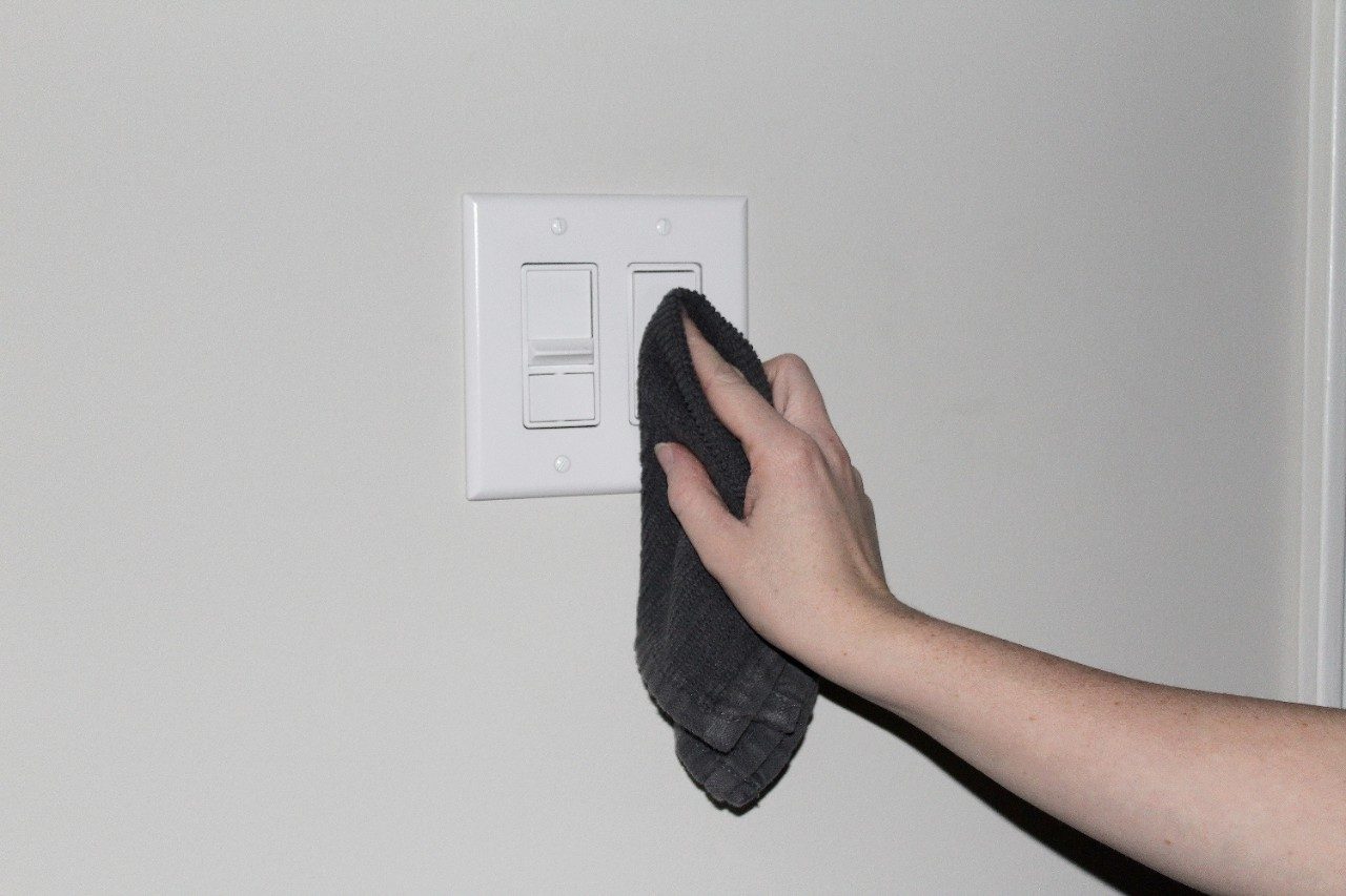 Tips to clean light switches, wallplates and receptacles